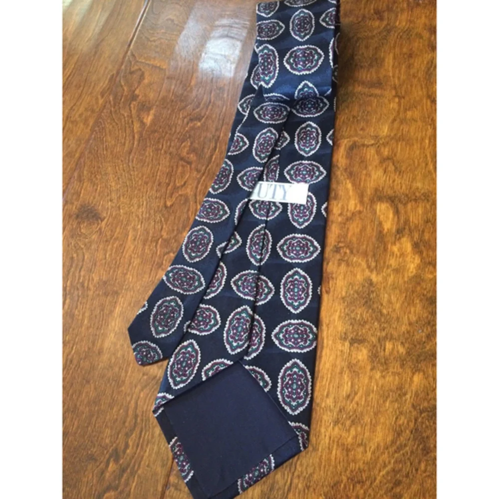 NEW Vintage Blue Navy Mens Business Casual Silk Necktie‎ UTY Uniforms Made USA
